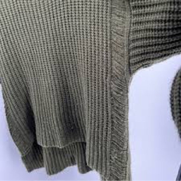 Army Green Mock neck Sweater - Picture 4 of 5